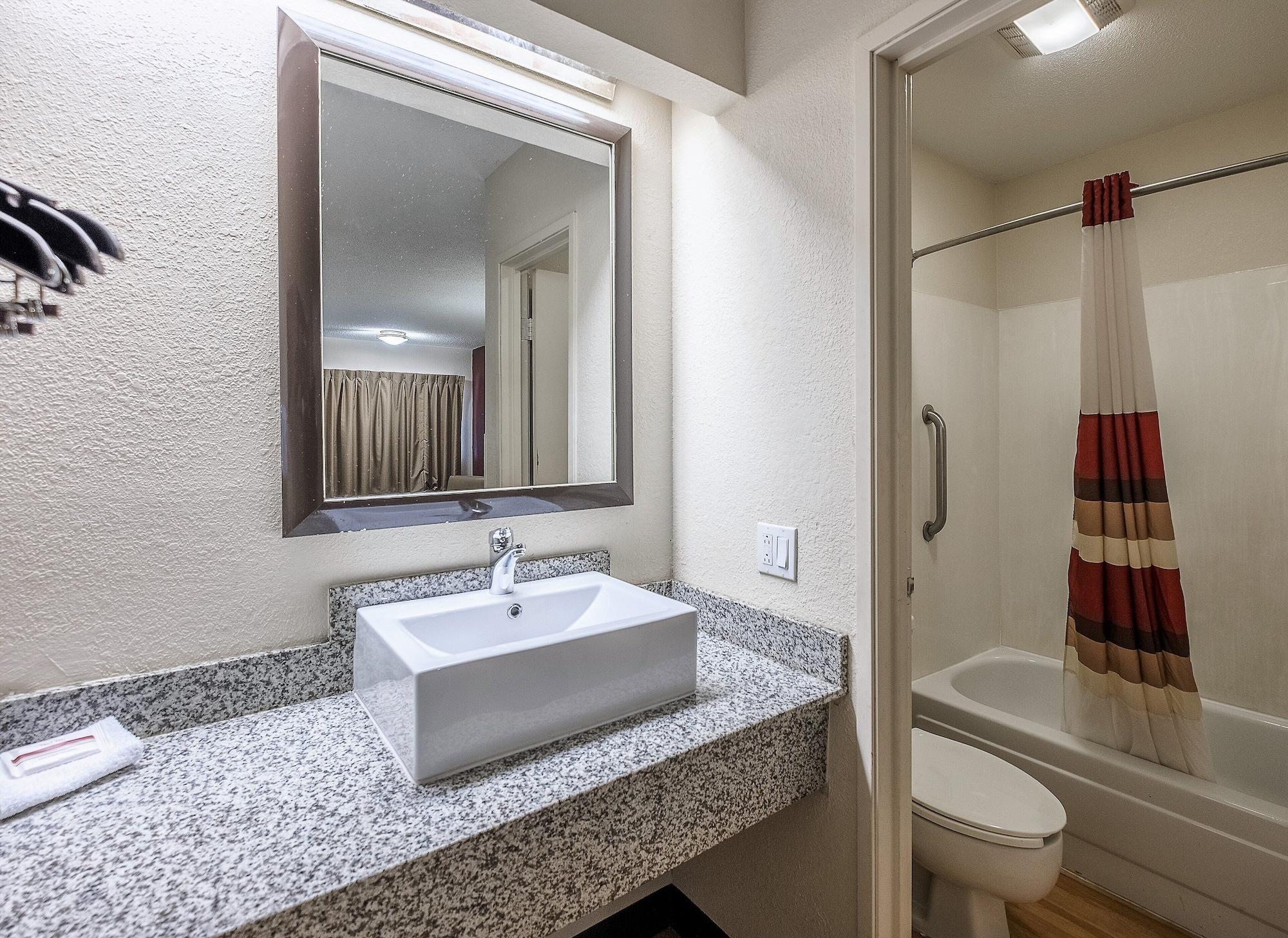Red Roof Inn Columbus East- Reynoldsburg Brice Екстериор снимка